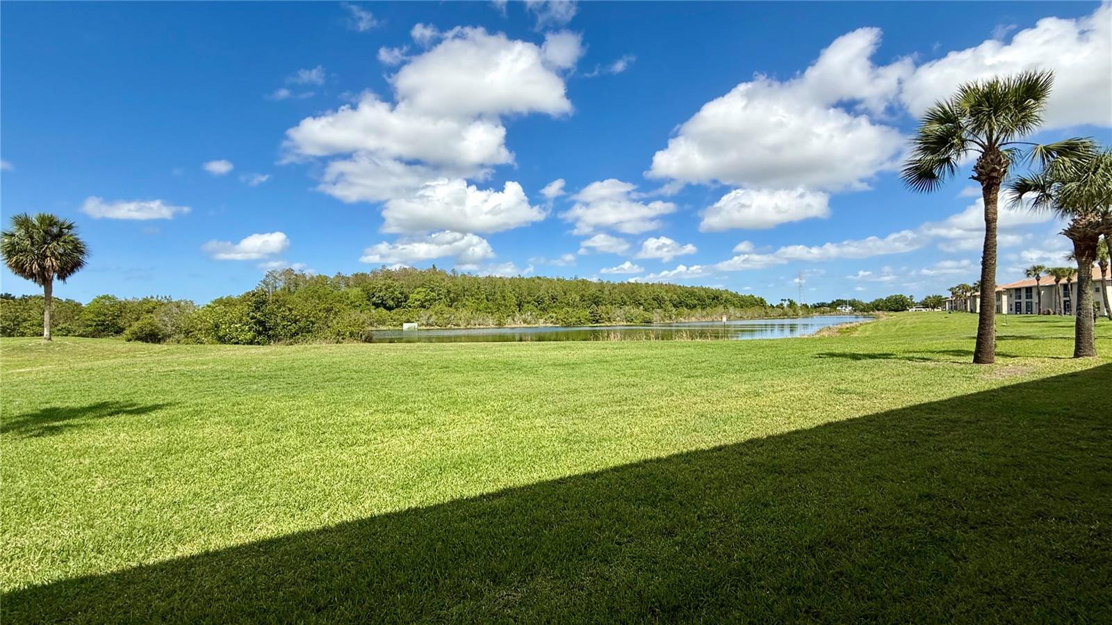 Image 16 of 17 For 13438 Fairway Glen Drive 102