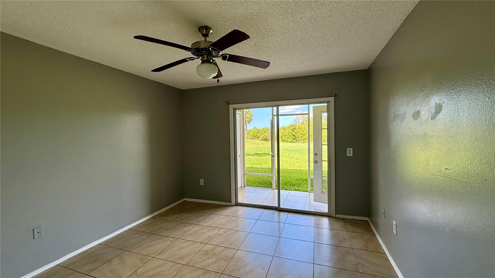 Image 7 of 17 For 13438 Fairway Glen Drive 102