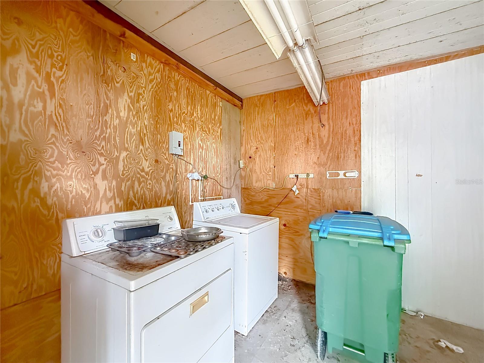 Image 28 of 40 For 16940 101st Court Road