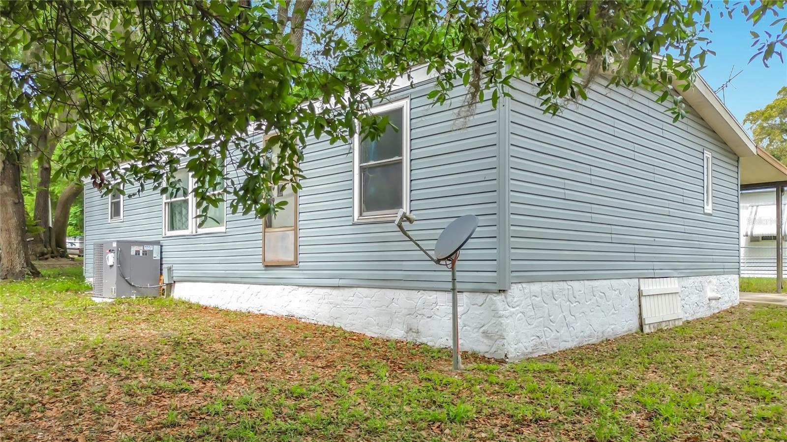 Image 33 of 40 For 16940 101st Court Road