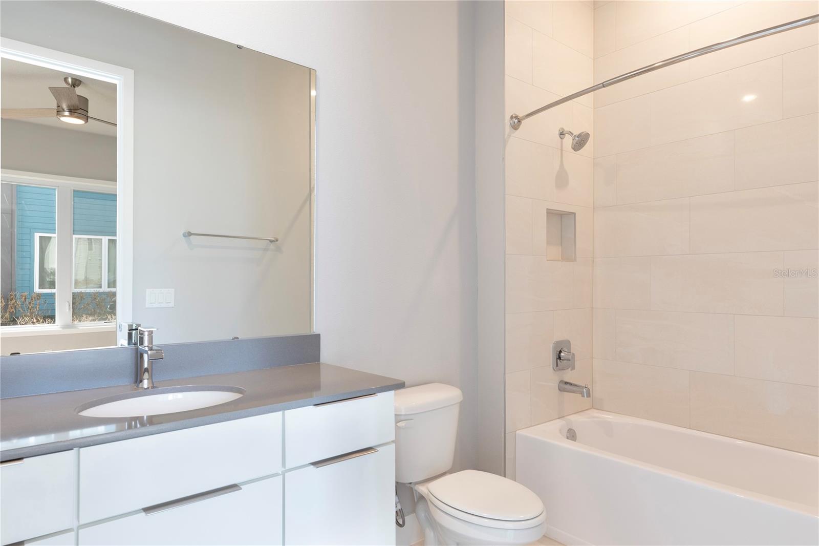 Image 11 of 13 For 7760 Sandy Ridge Drive 121