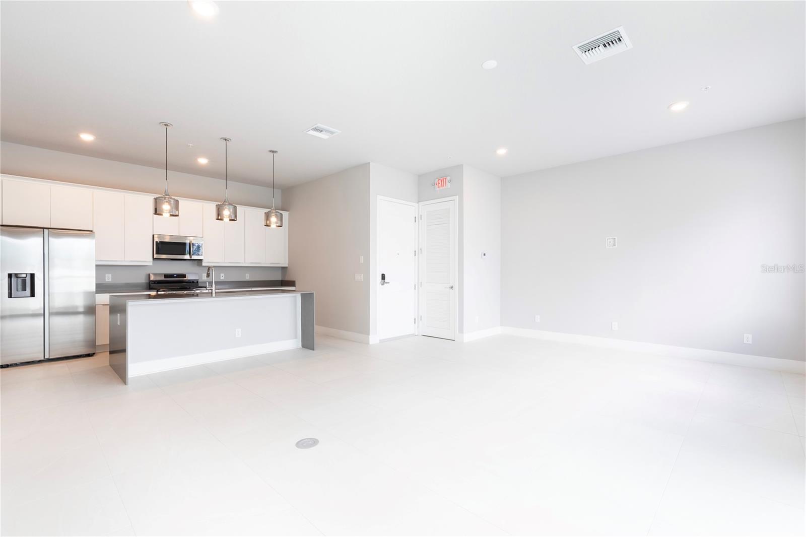 Image 4 of 13 For 7760 Sandy Ridge Drive 121