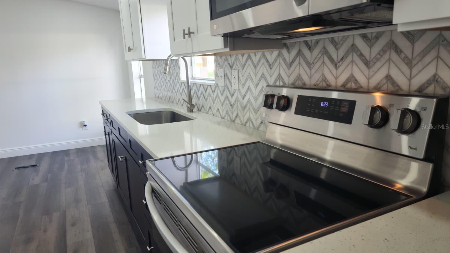 Image 14 of 45 For 4880 60th Terrace