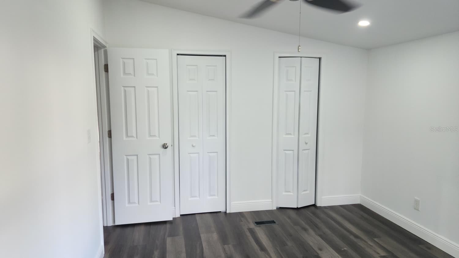 Image 28 of 45 For 4880 60th Terrace