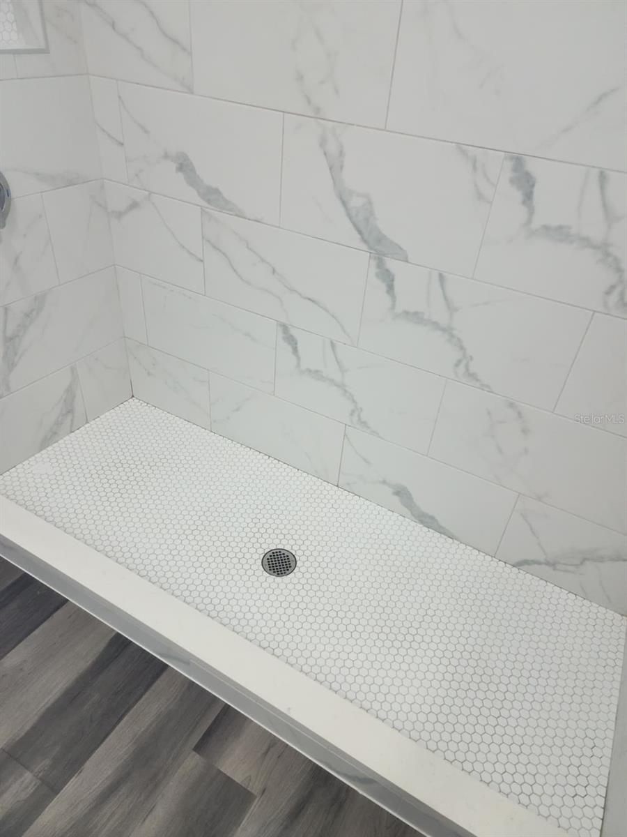 Image 34 of 45 For 4880 60th Terrace