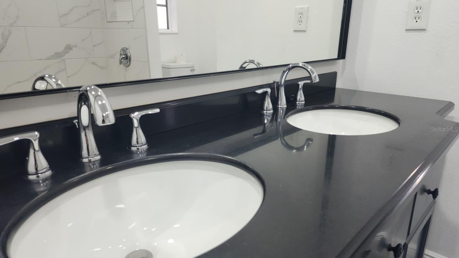 Image 39 of 45 For 4880 60th Terrace