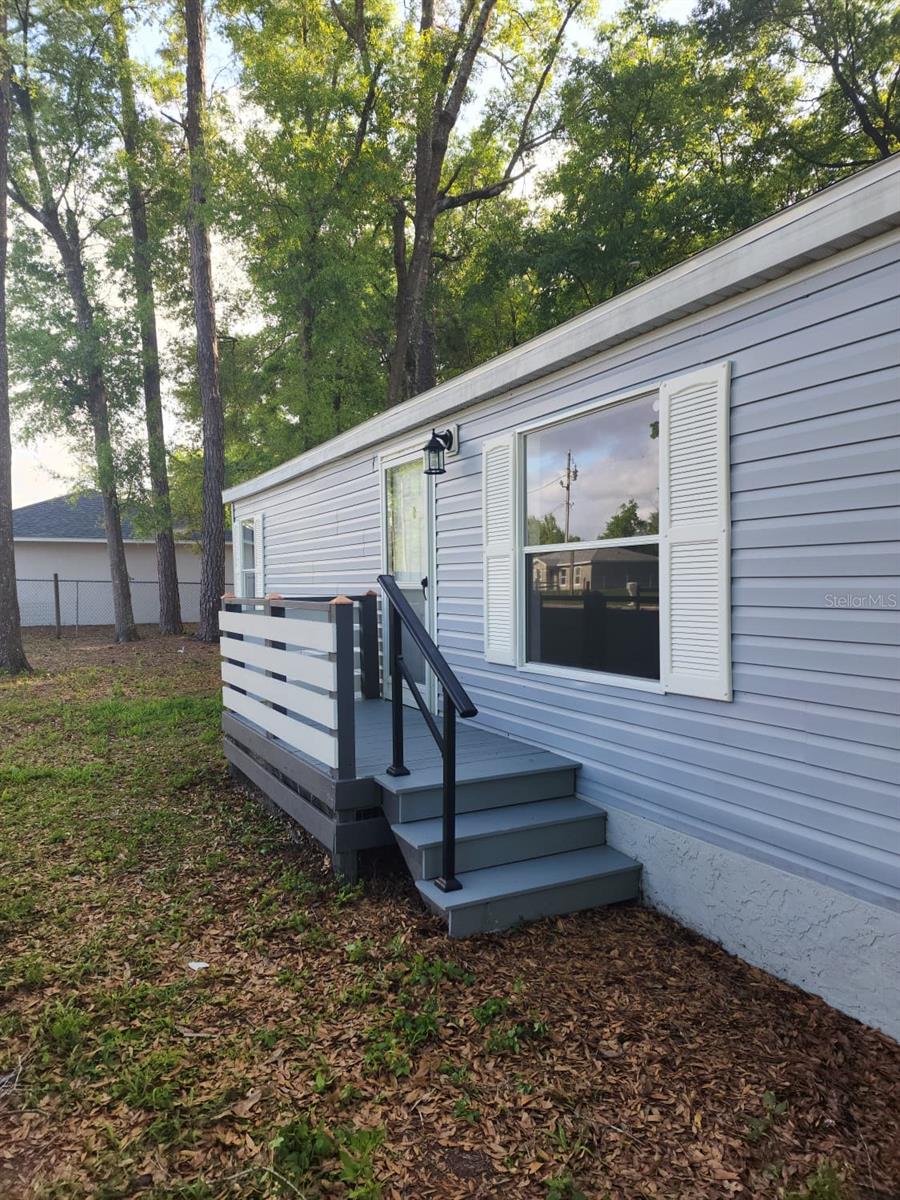 Image 5 of 45 For 4880 60th Terrace