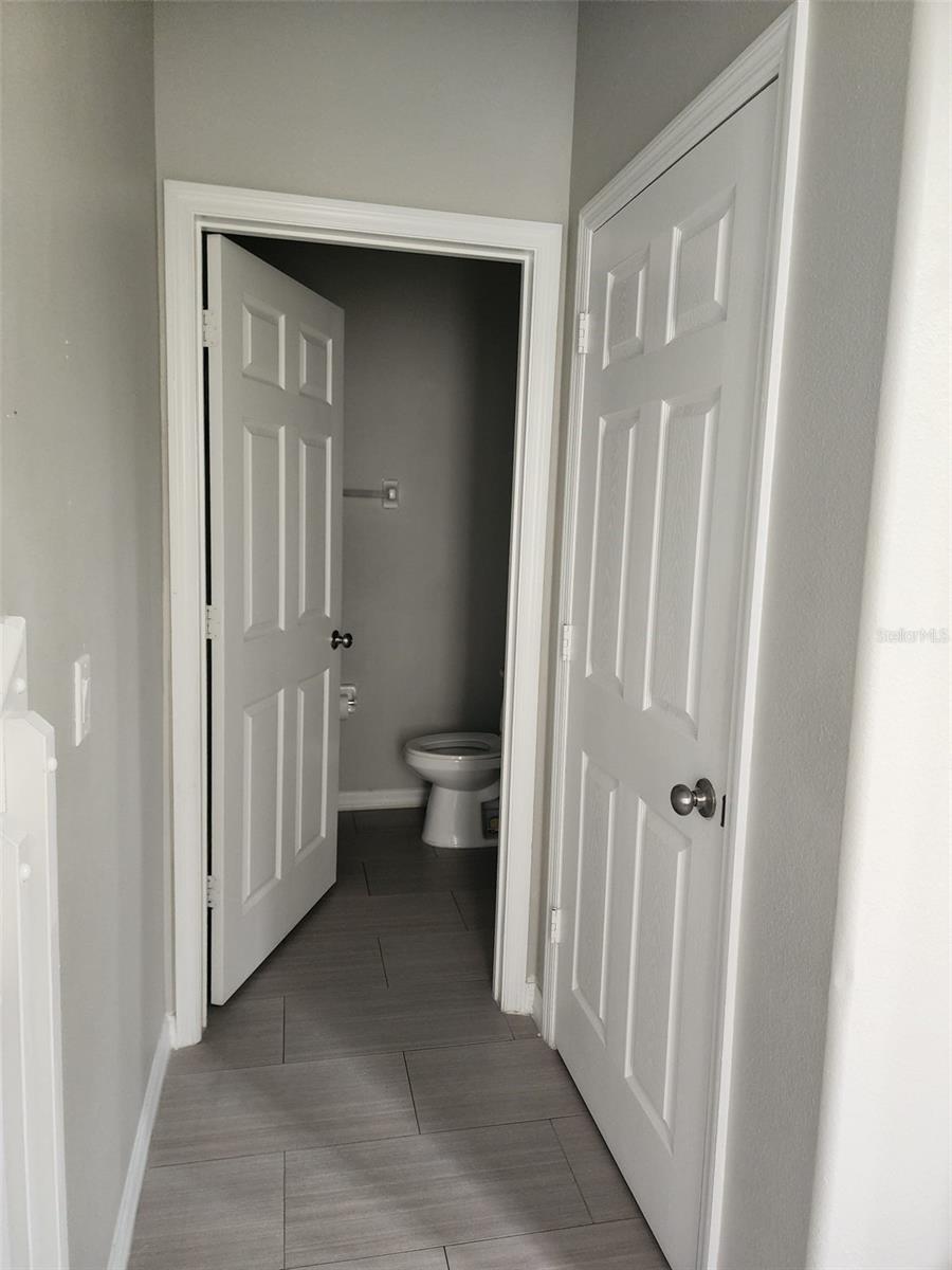 Listing photo id 13 for 14697 Huntcliff Park Way