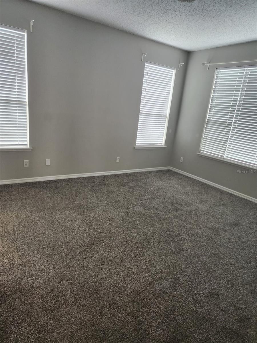 Listing photo id 17 for 14697 Huntcliff Park Way