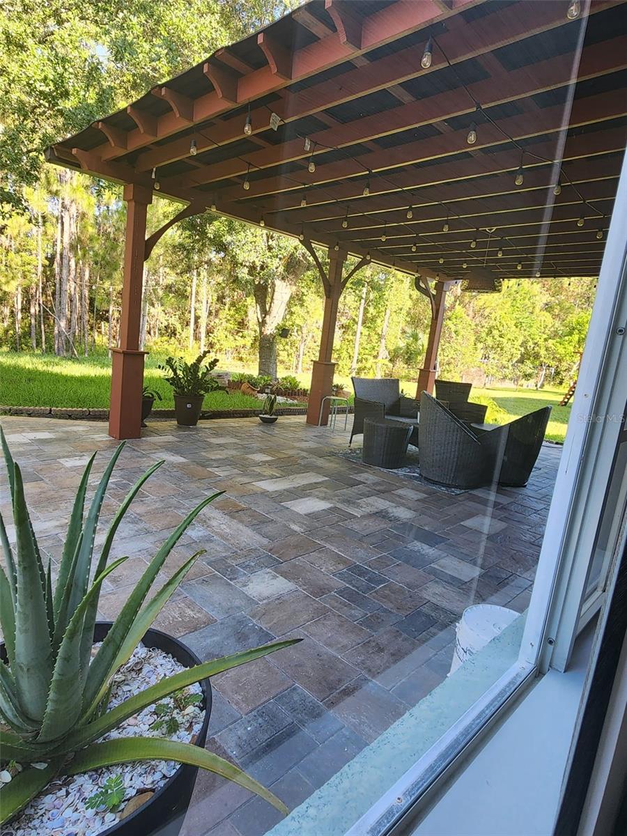 Listing photo id 23 for 14697 Huntcliff Park Way