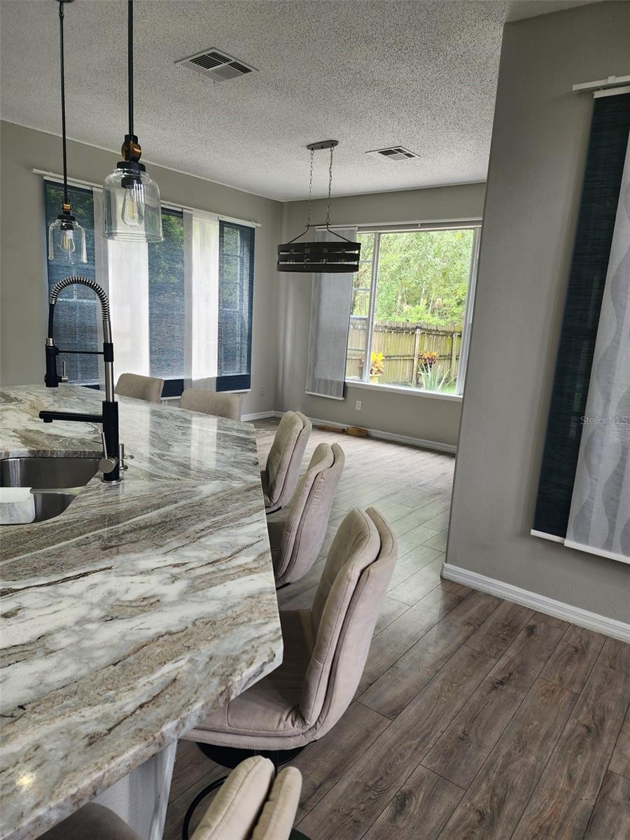 Listing photo id 6 for 14697 Huntcliff Park Way