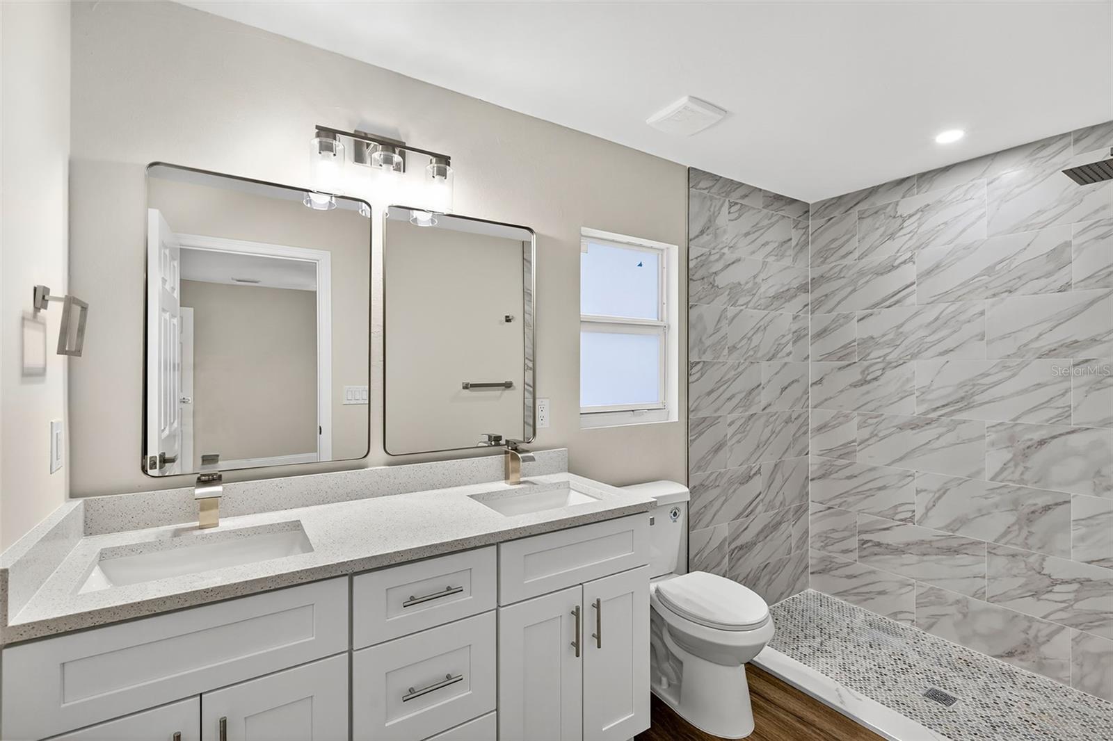 Image 19 of 35 For 486 Celeste Street