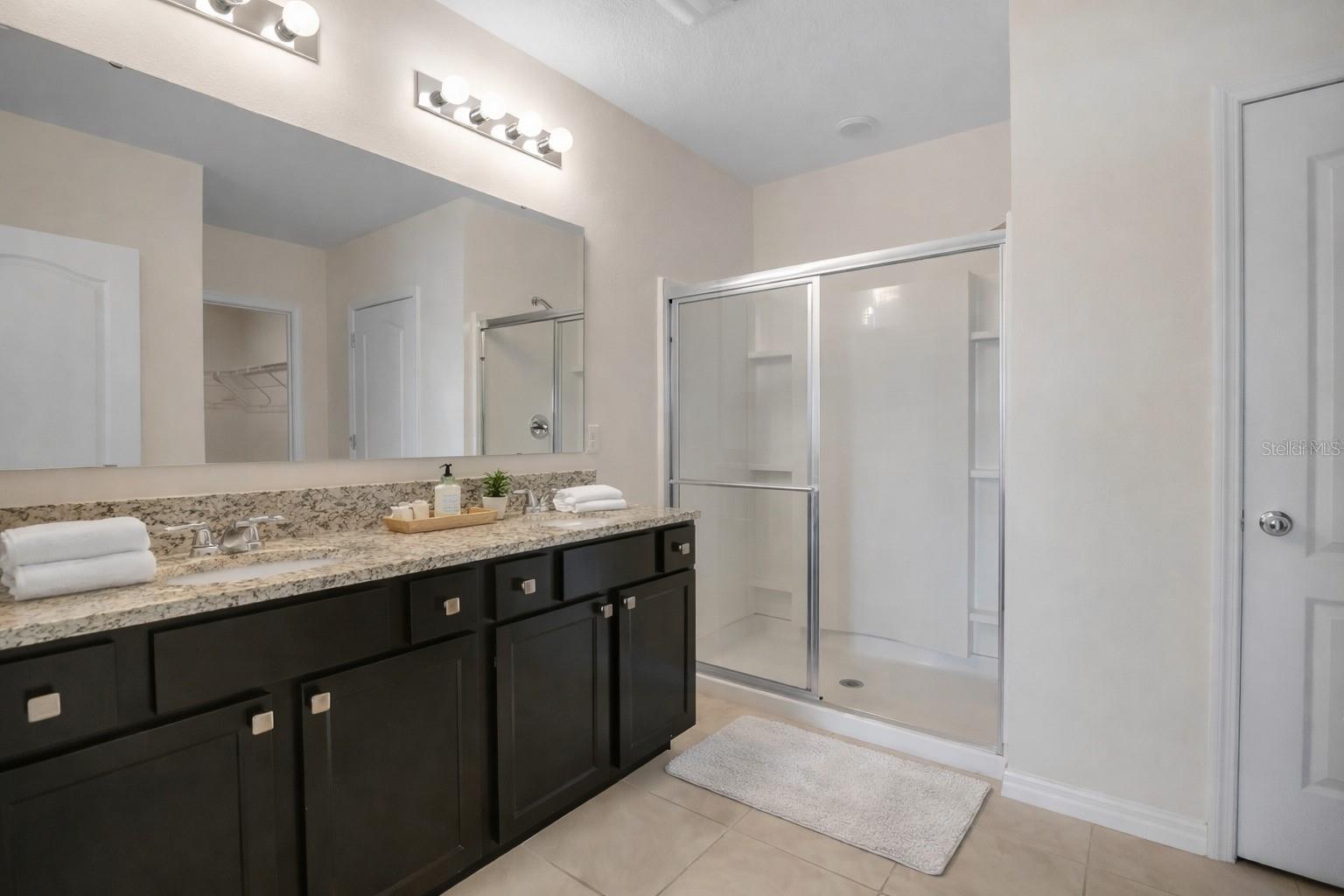 Image 12 of 16 For 9024 Tuscan Cypress Street