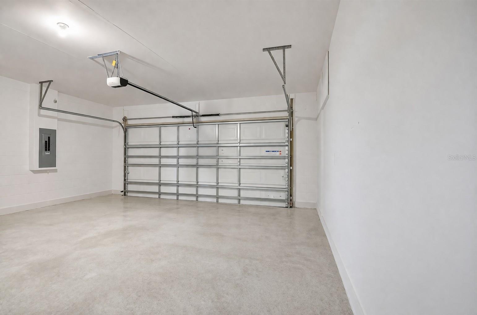 Image 15 of 16 For 9024 Tuscan Cypress Street