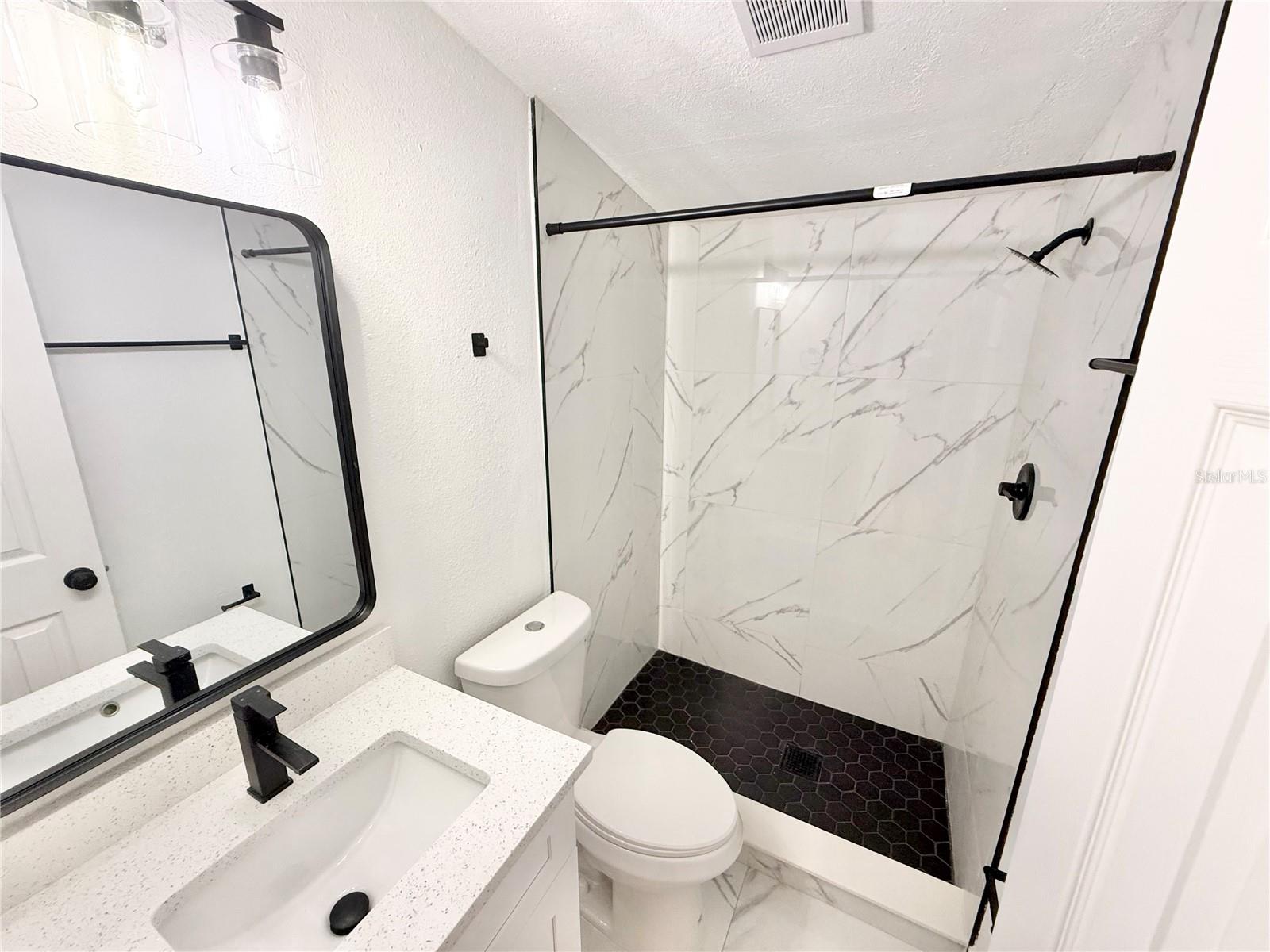 Image 16 of 44 For 15840 100th Avenue