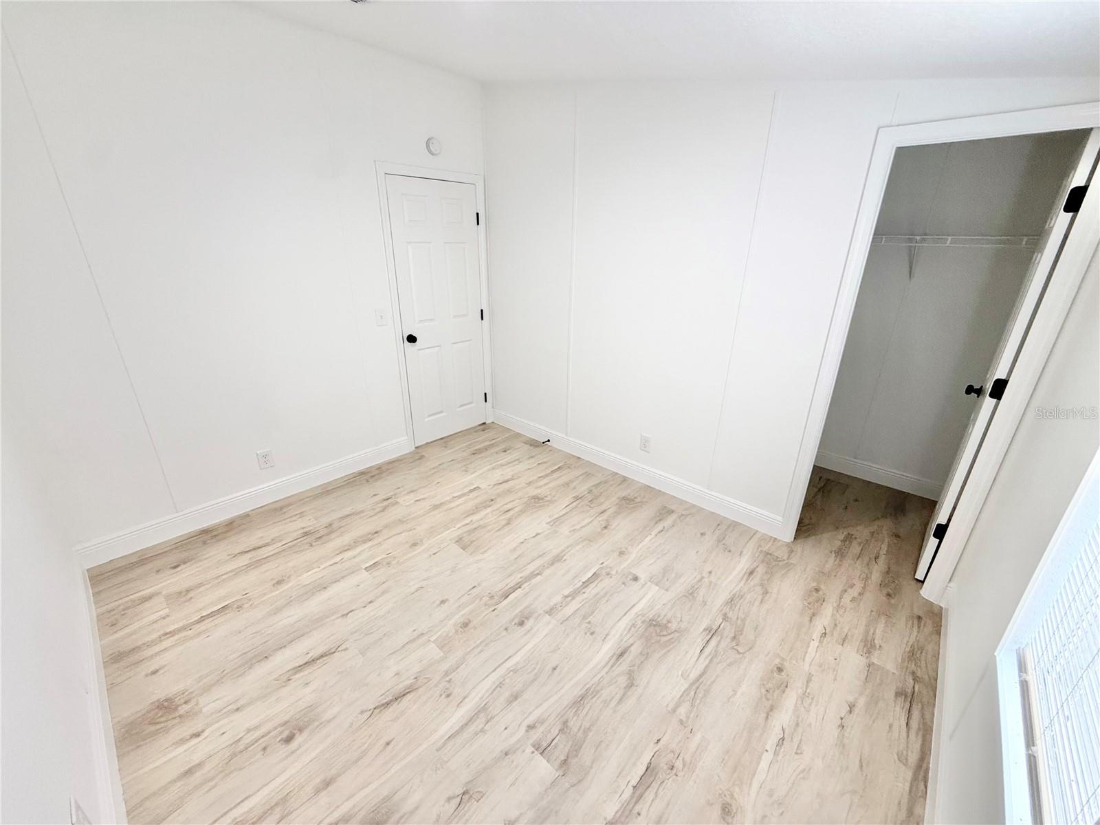 Image 18 of 44 For 15840 100th Avenue