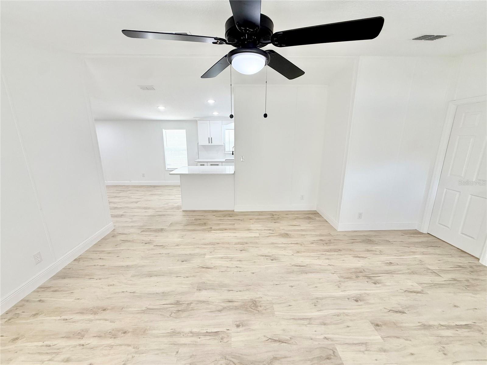 Image 6 of 44 For 15840 100th Avenue