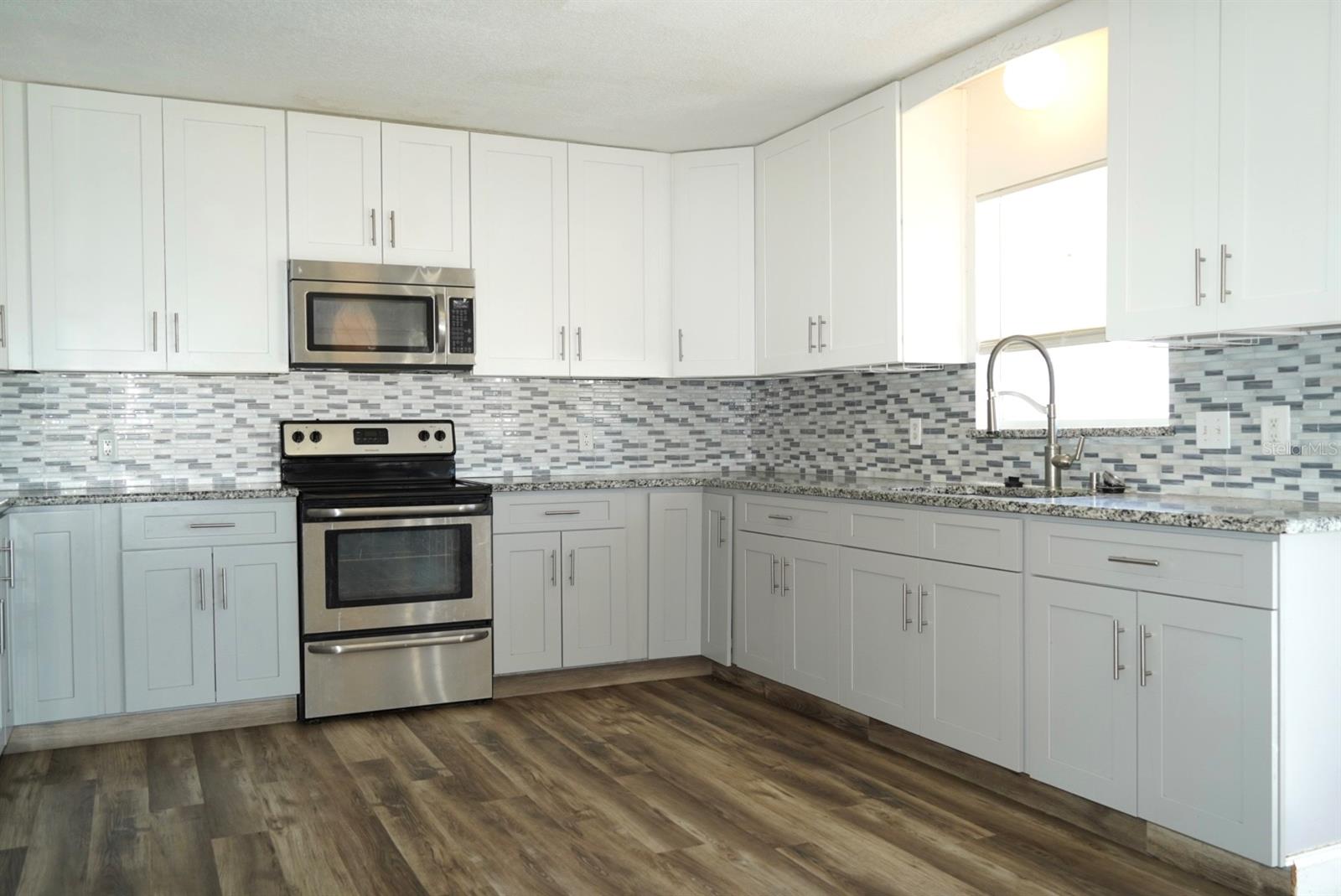 Image 6 of 27 For 557 Milford Street