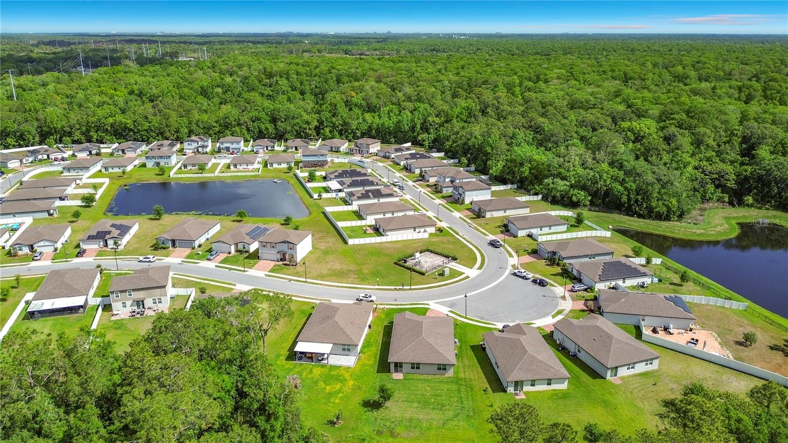 Image 16 of 59 For 525 Vista Villages Blvd