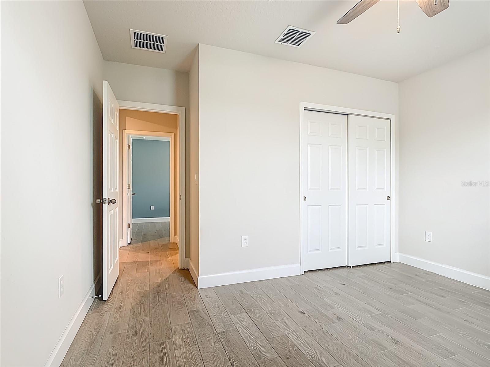 Image 33 of 59 For 525 Vista Villages Blvd