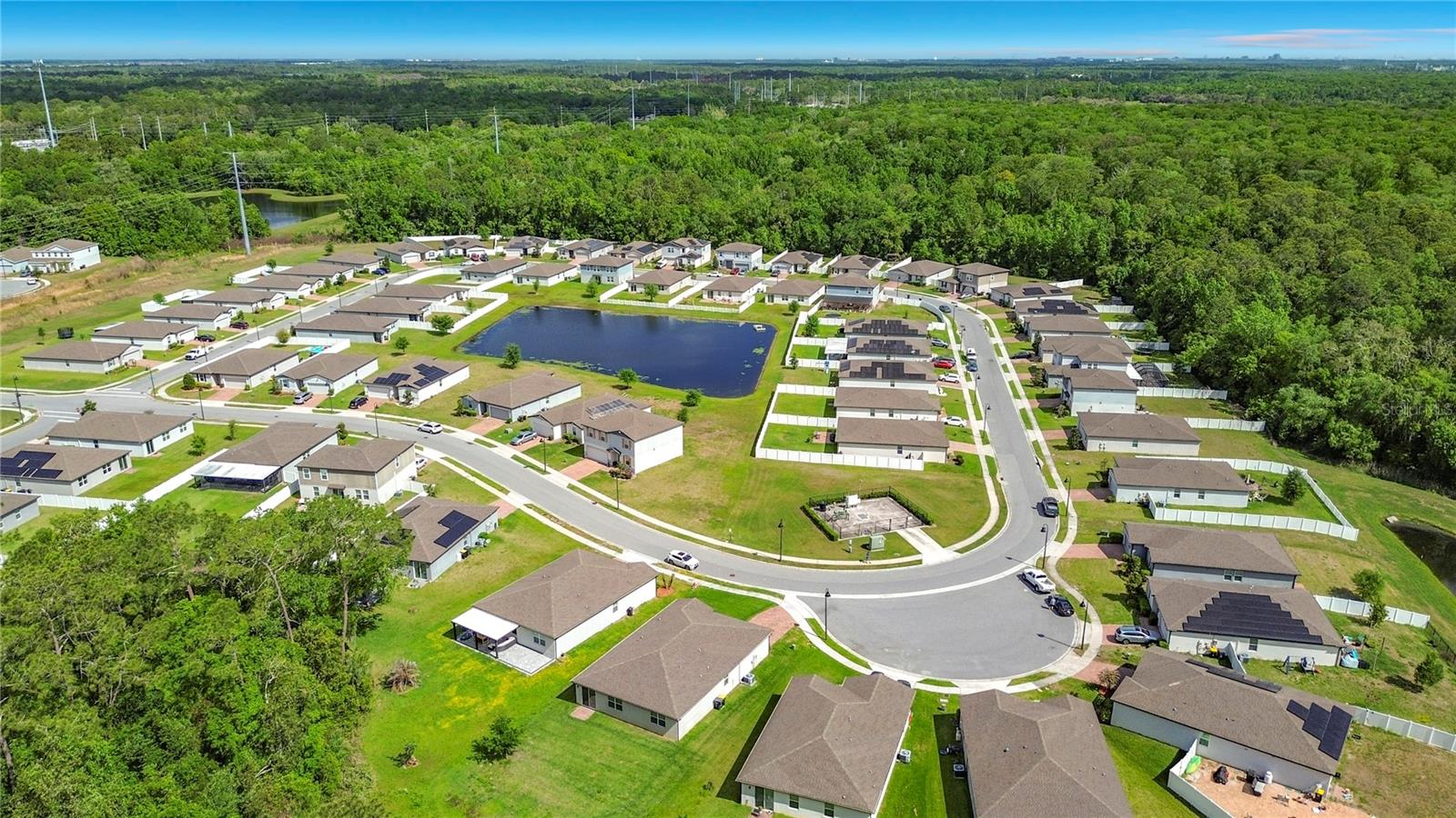 Image 5 of 59 For 525 Vista Villages Blvd