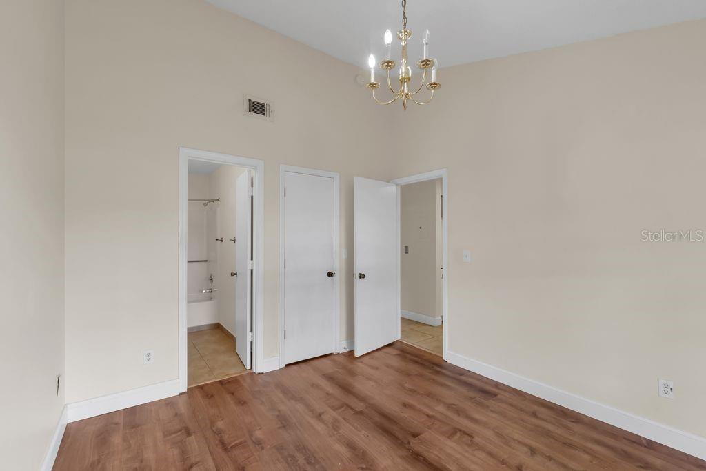 Image 9 of 18 For 3126 Enclave Court