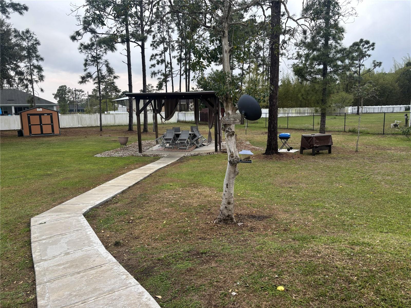 Image 12 of 45 For 20500 Quinella Street