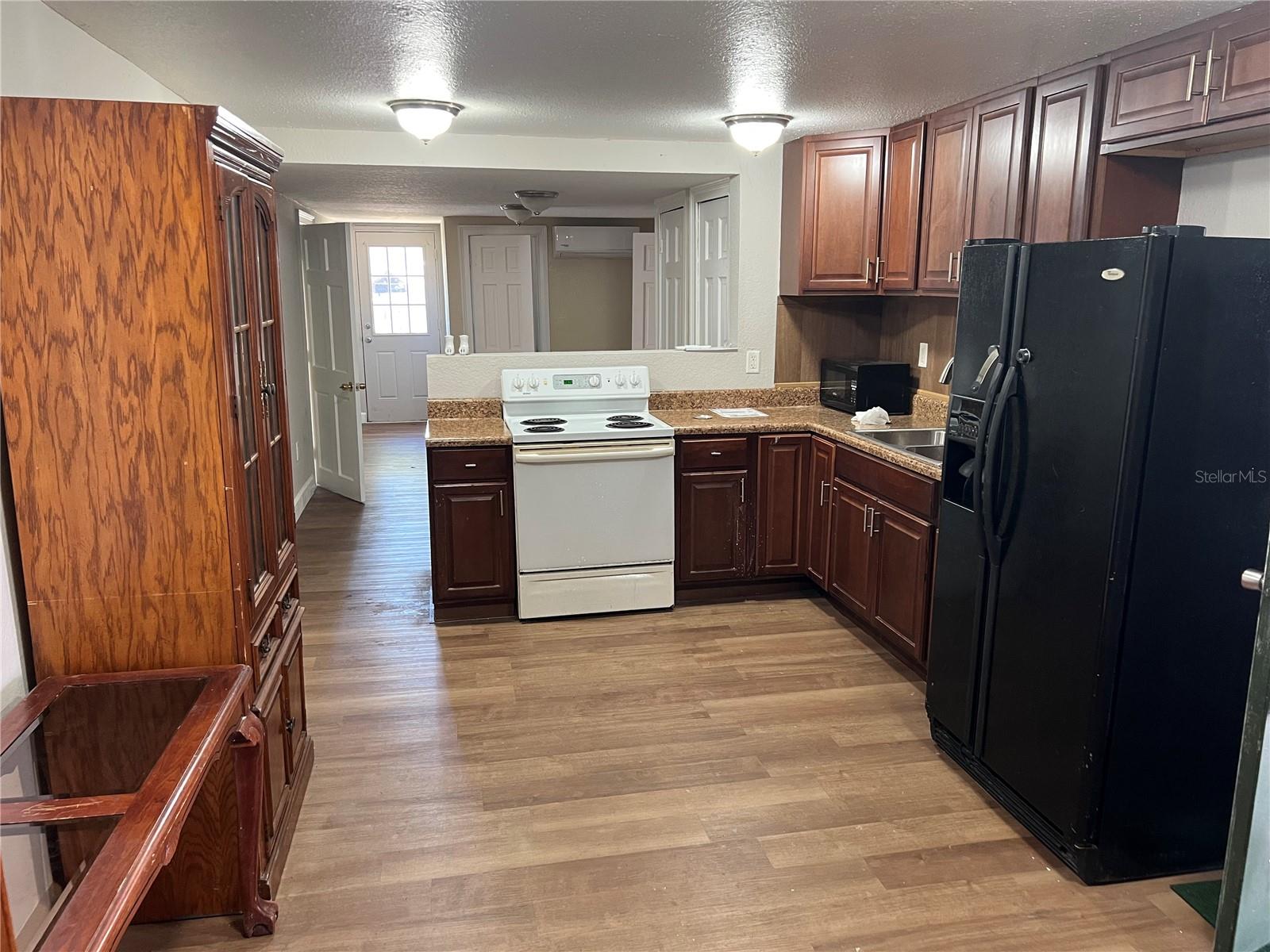 Image 4 of 14 For 6937 Gibraltar Road