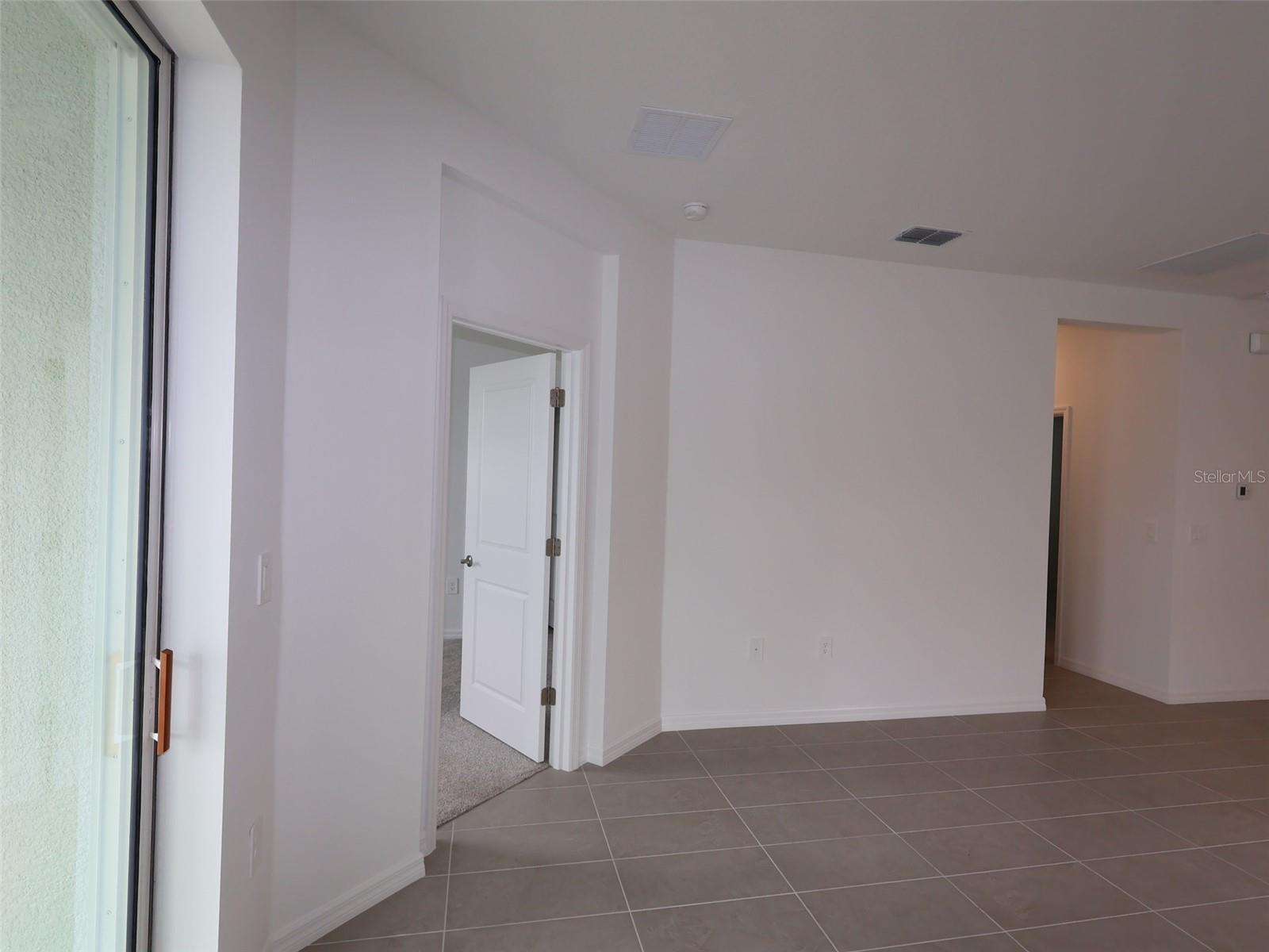 Image 10 of 20 For 9117 Optimist Way