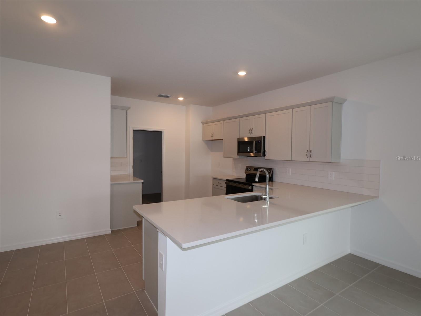 Image 7 of 20 For 9117 Optimist Way