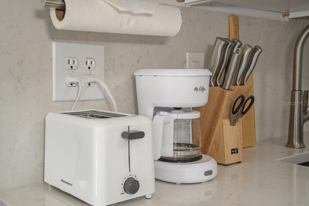 Image 18 of 38 For 6165 Carrier Drive 2108