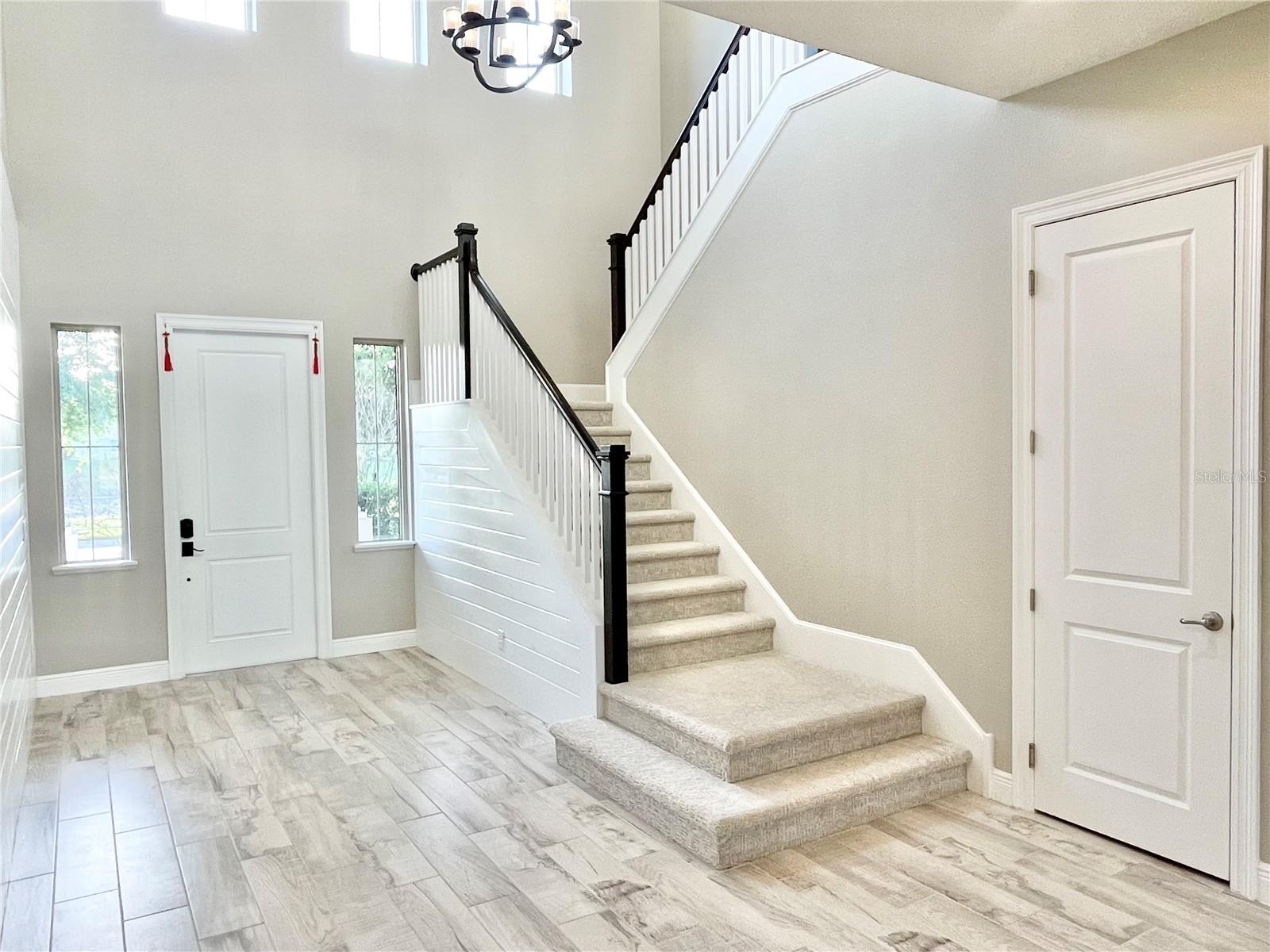 Image 4 of 52 For 15594 Shorebird Lane