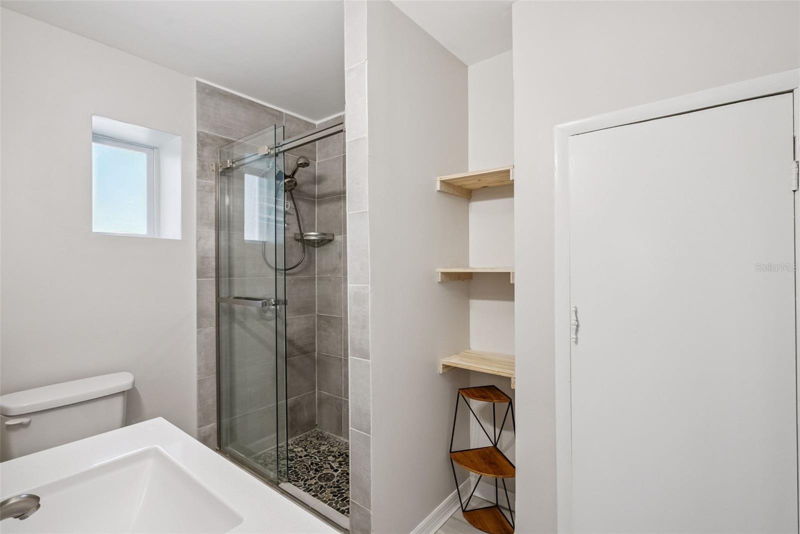 Image 15 of 28 For 334 Howry Avenue