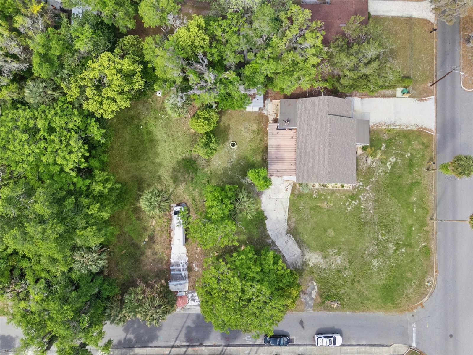 Image 22 of 28 For 334 Howry Avenue