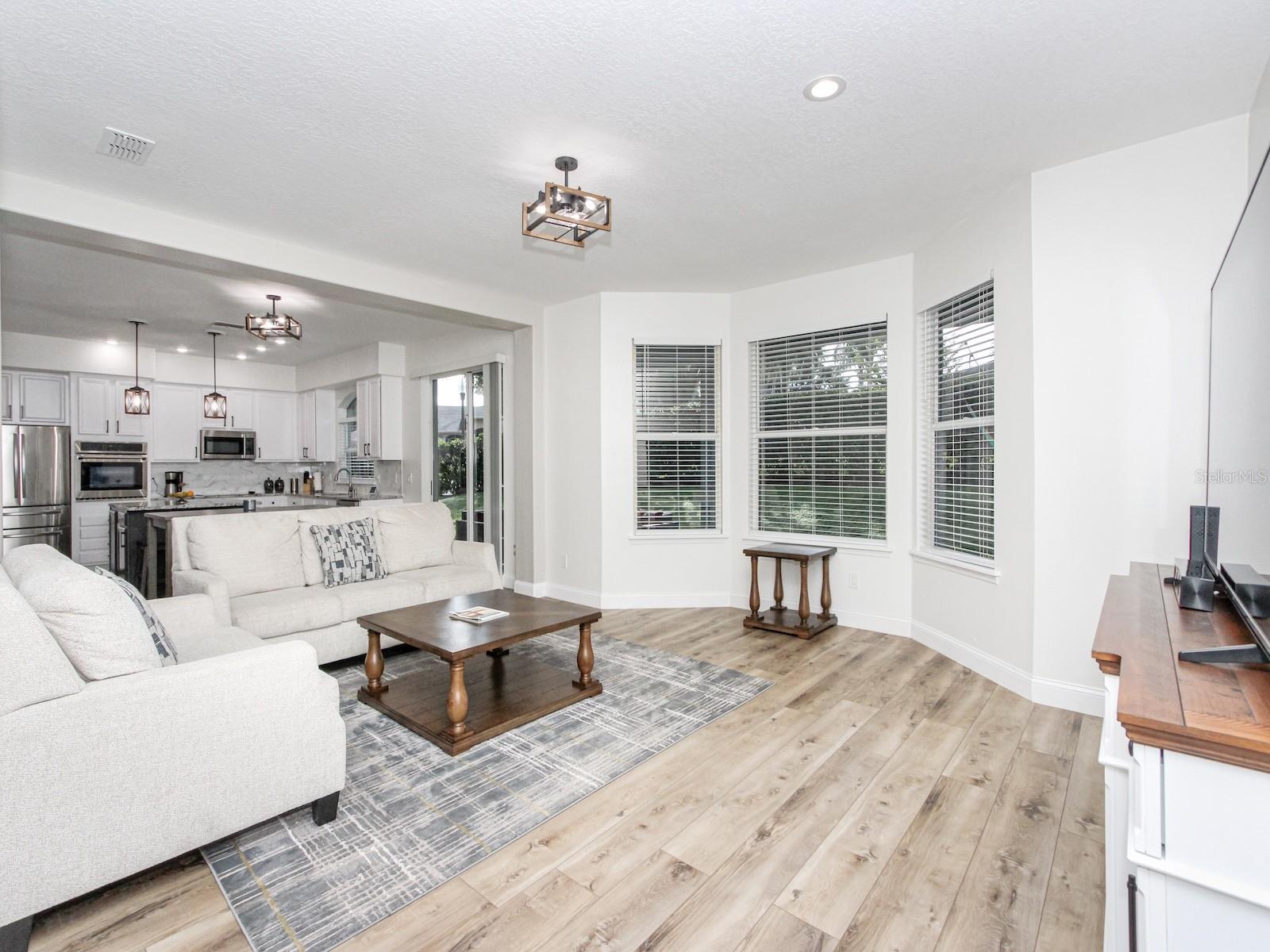 Image 13 of 61 For 687 Statenville Court