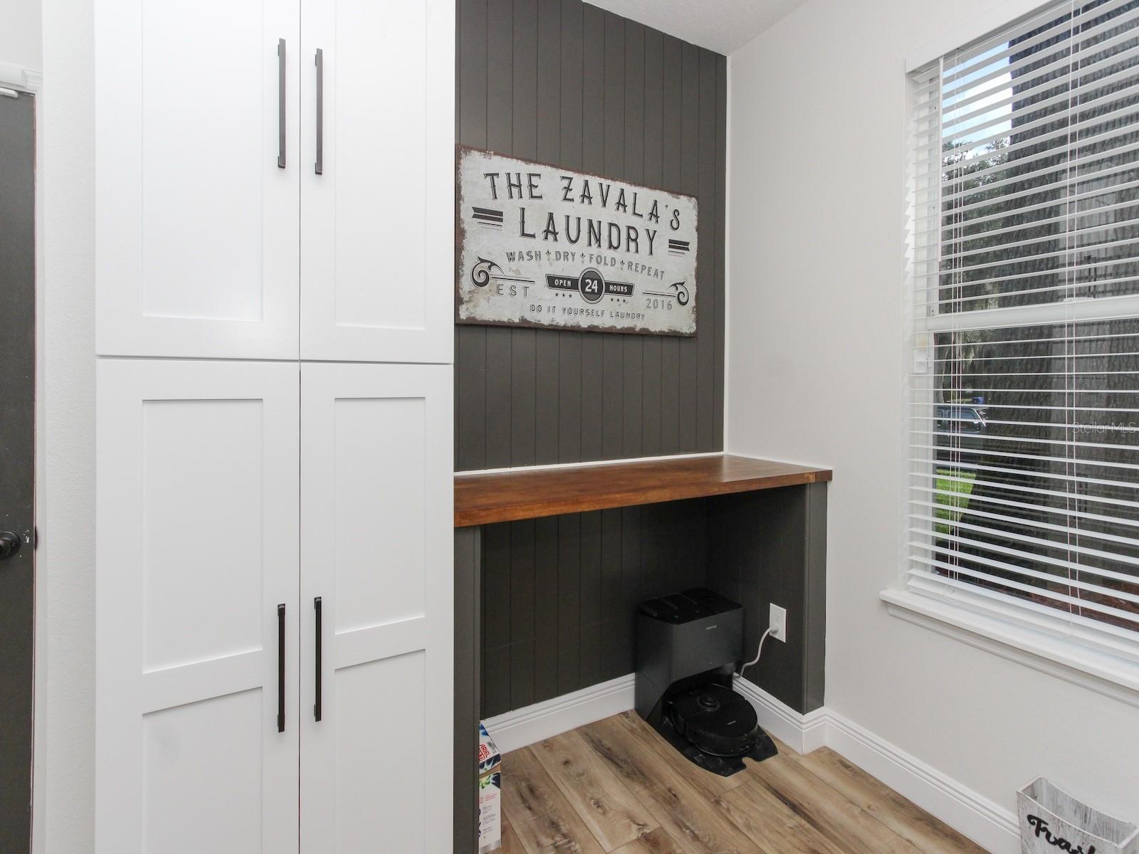 Image 21 of 61 For 687 Statenville Court