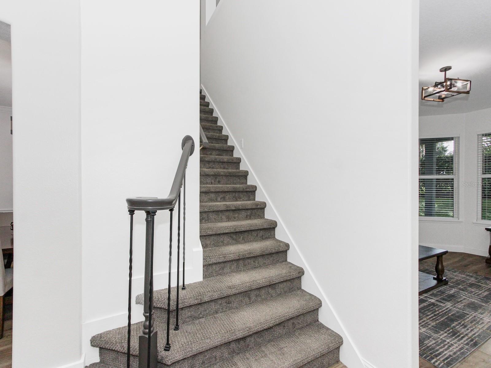 Image 22 of 61 For 687 Statenville Court