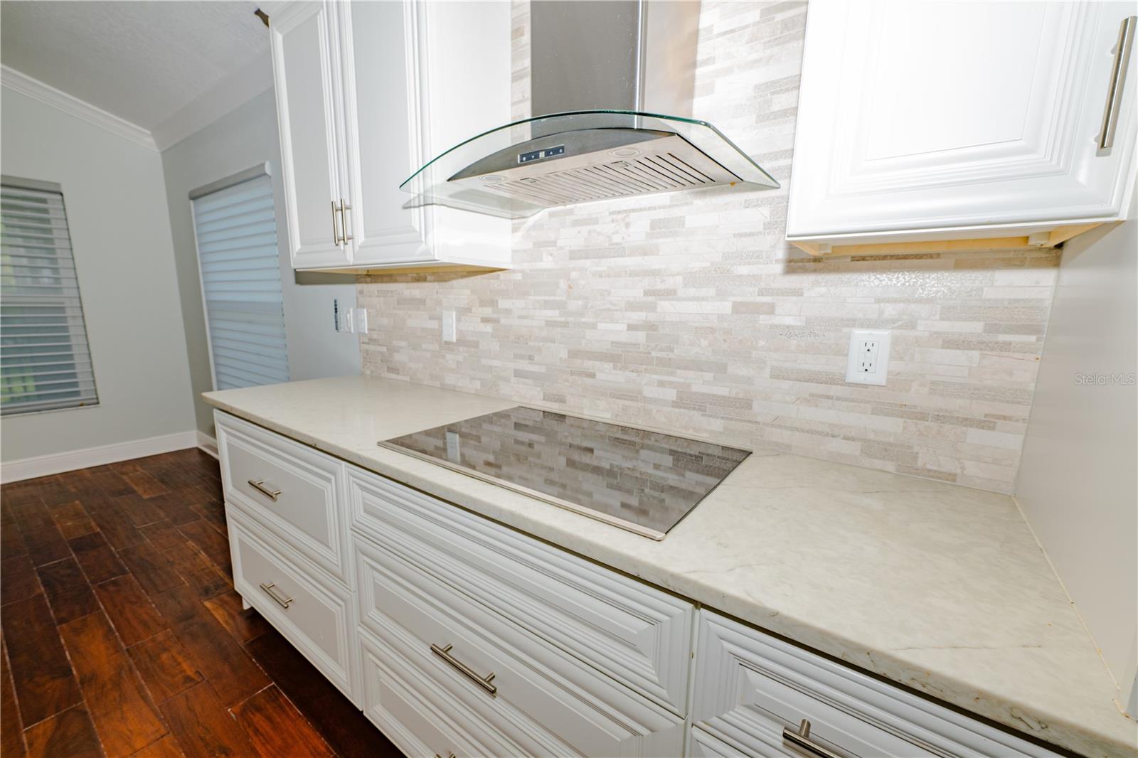 Image 5 of 27 For 8301 Foster Drive 8301