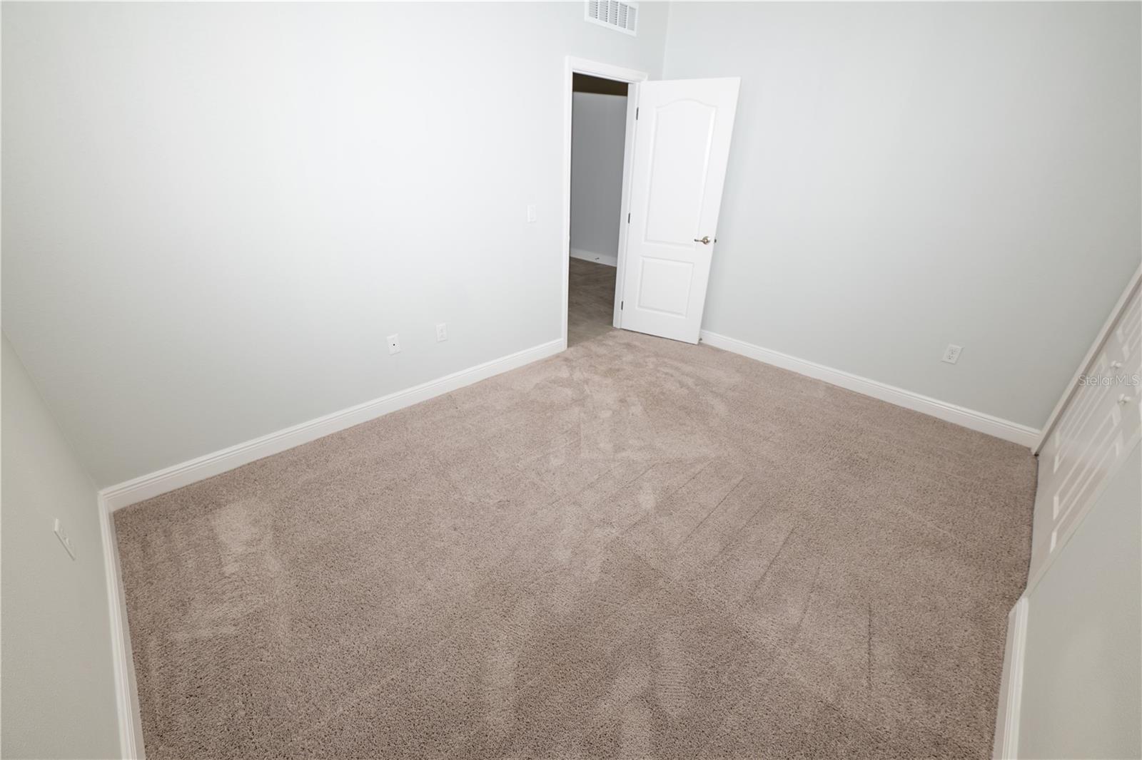 Image 11 of 61 For 375 Villa Sorrento Circle