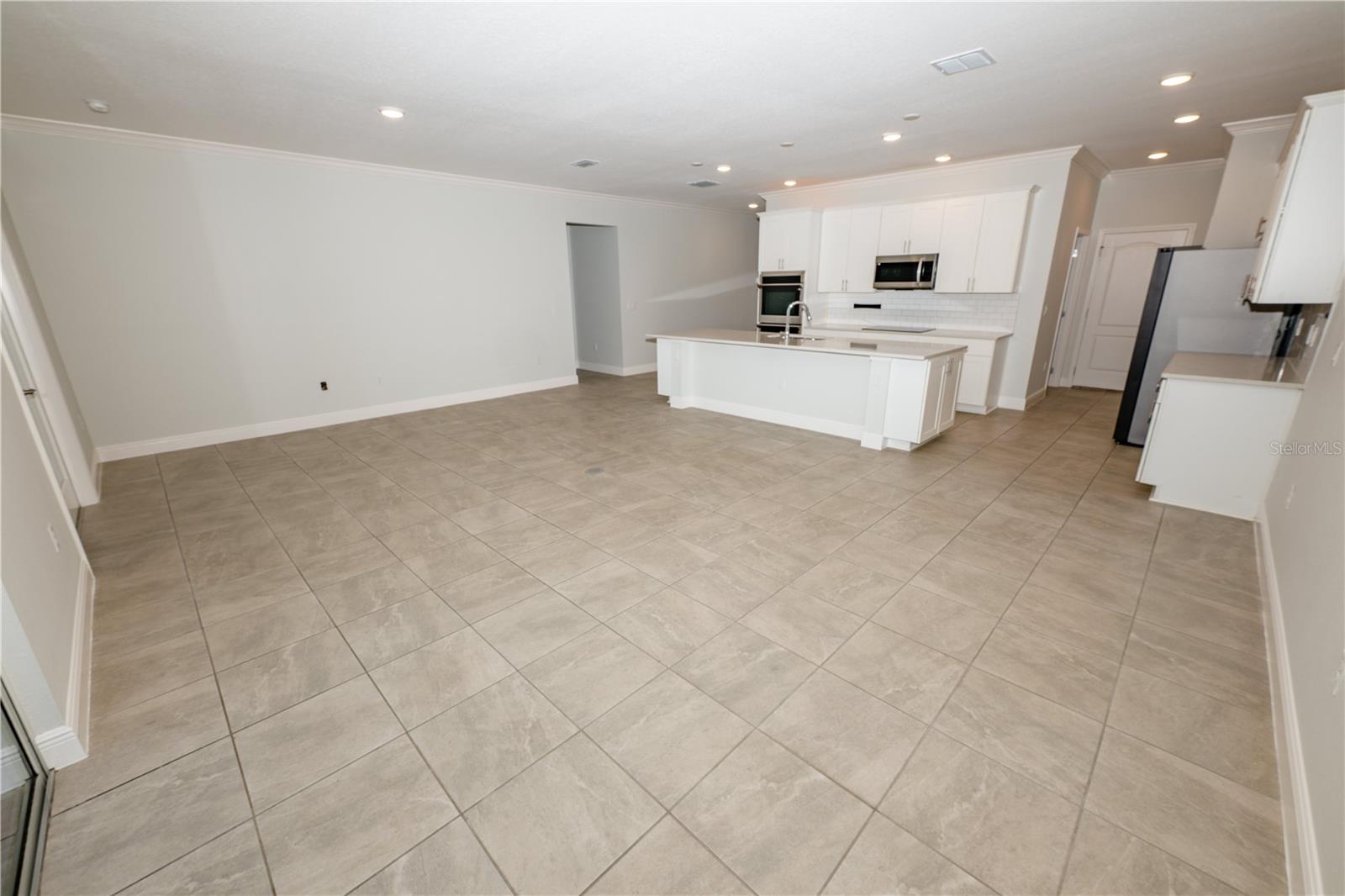 Image 19 of 61 For 375 Villa Sorrento Circle