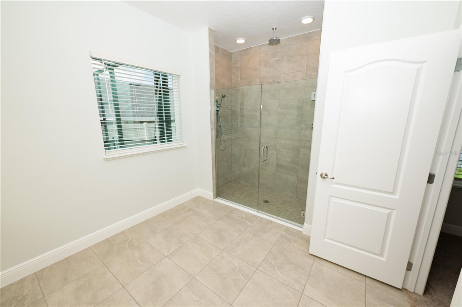 Image 36 of 61 For 375 Villa Sorrento Circle