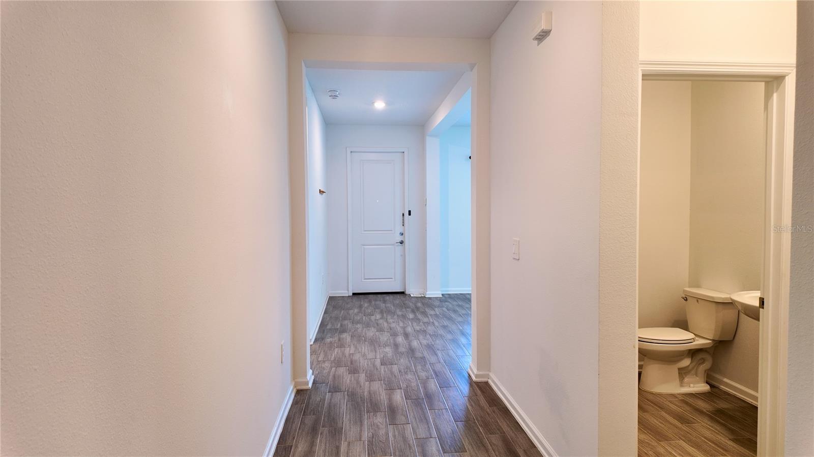 Image 6 of 22 For 6366 Lakepine Street