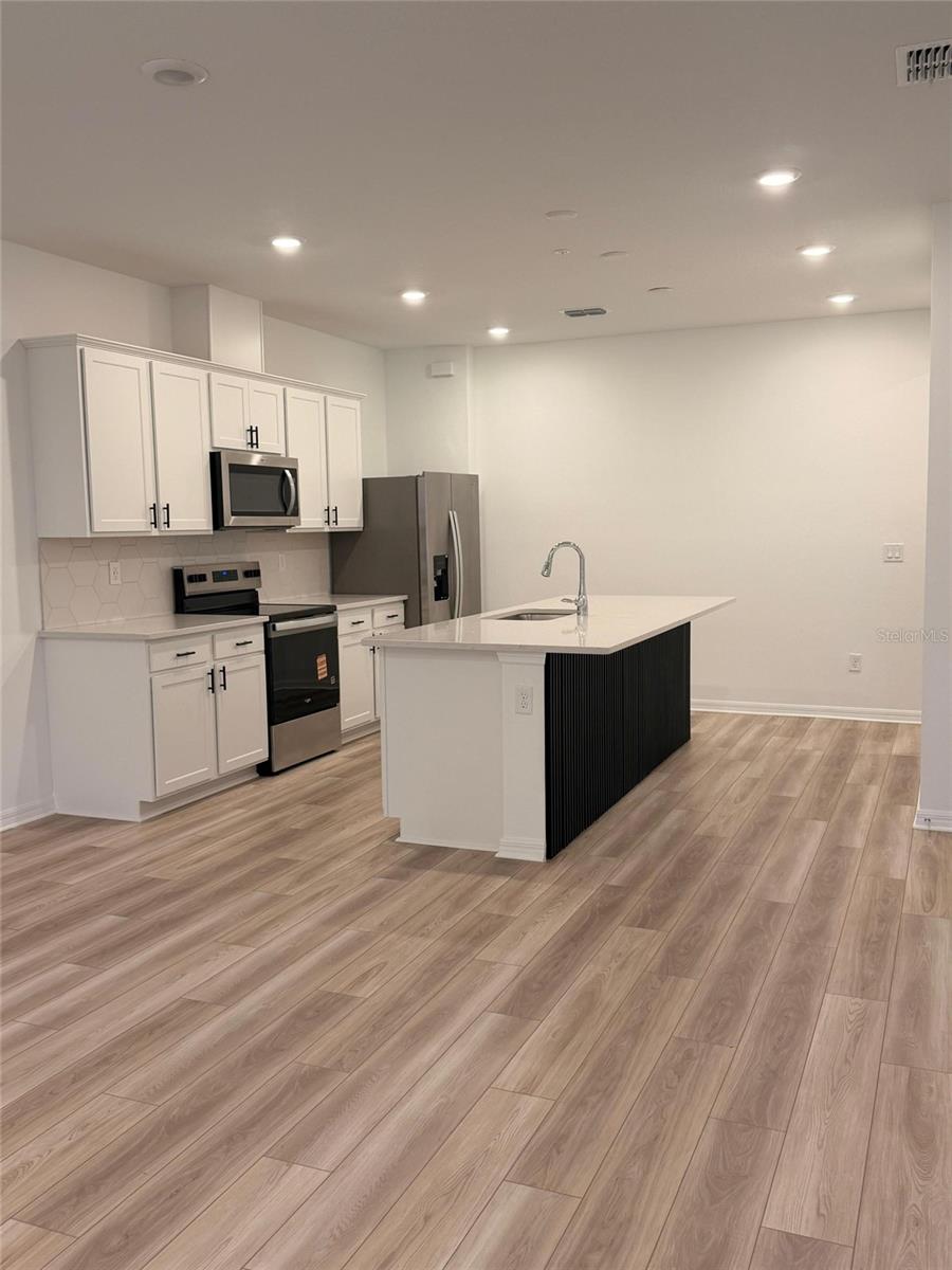 Image 4 of 17 For 11342 Nona Sound Street