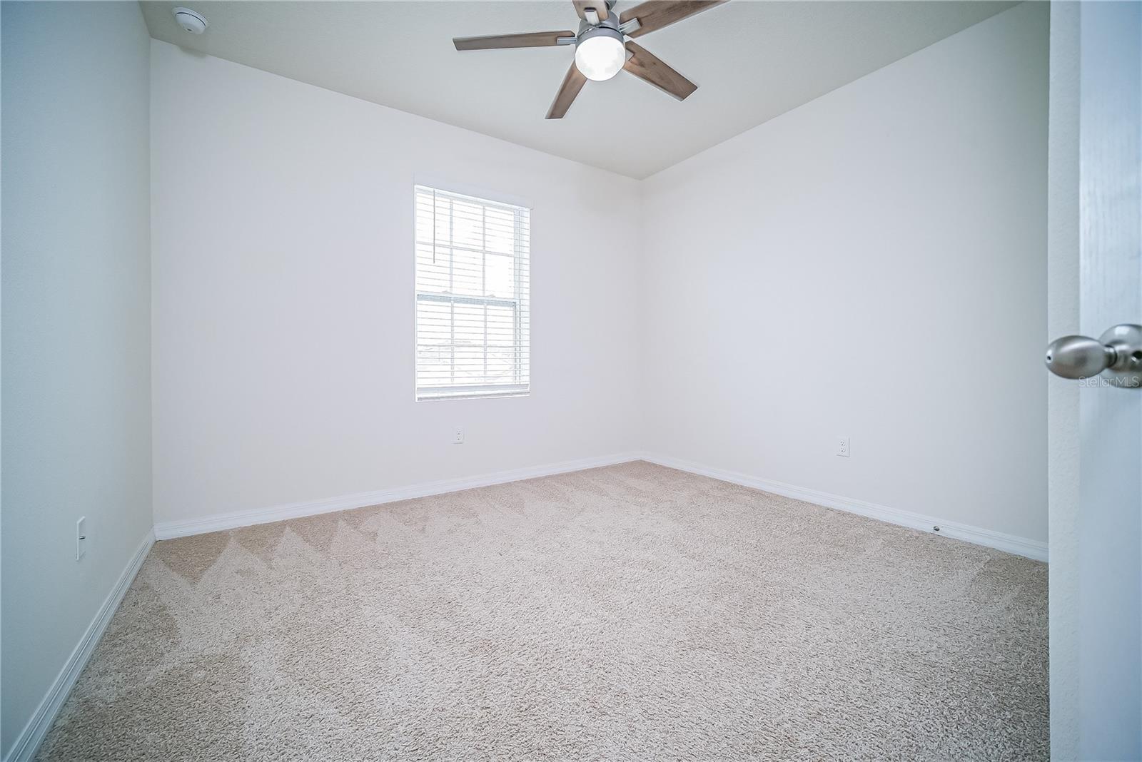 Image 14 of 32 For 9039 Alba Lane