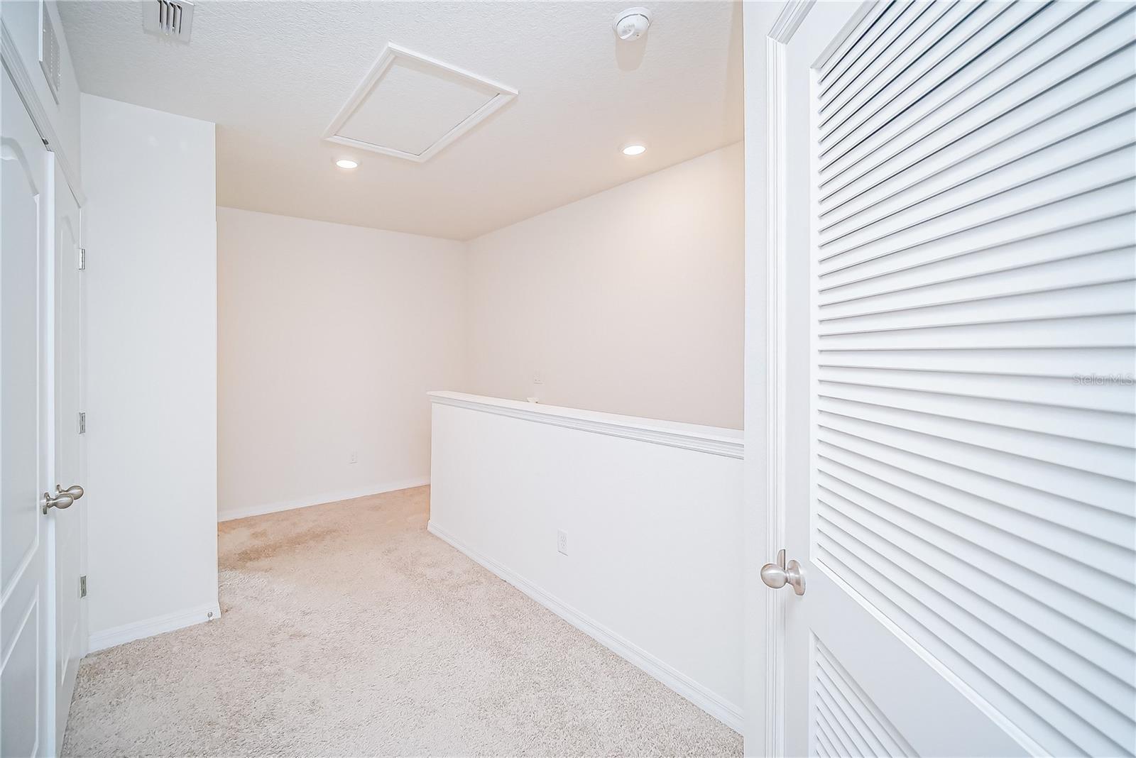 Image 9 of 32 For 9039 Alba Lane