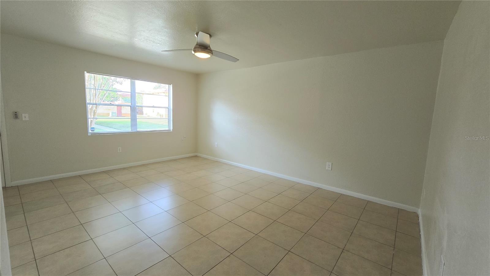 Image 12 of 23 For 719 Wyman Court 719 B