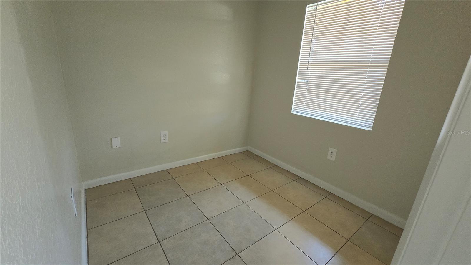 Image 16 of 23 For 719 Wyman Court 719 B