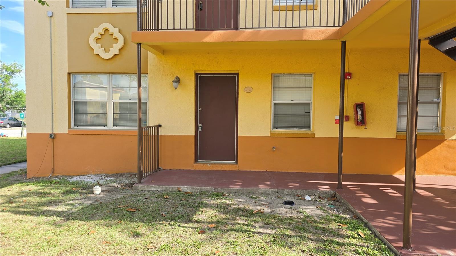 Image 18 of 23 For 719 Wyman Court 719 B