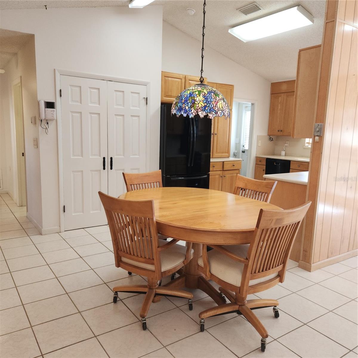 Image 16 of 42 For 3630 Miriam Drive