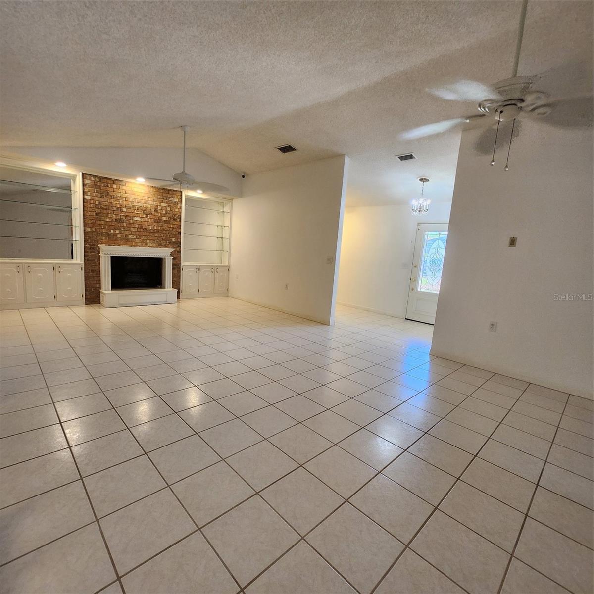 Image 23 of 42 For 3630 Miriam Drive